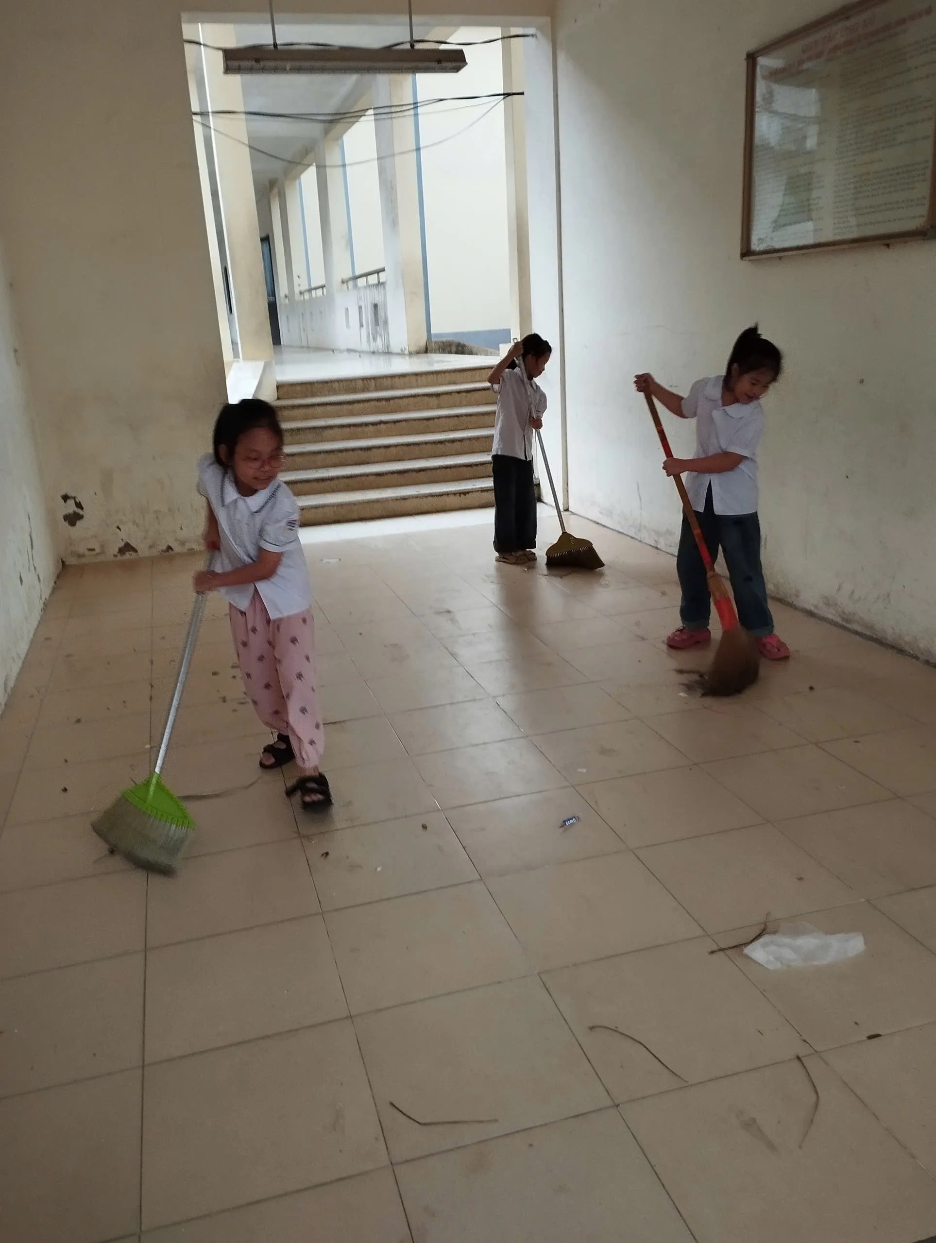 Chung tay giữ gìn môi trường học đường xanh – sạch – đẹp